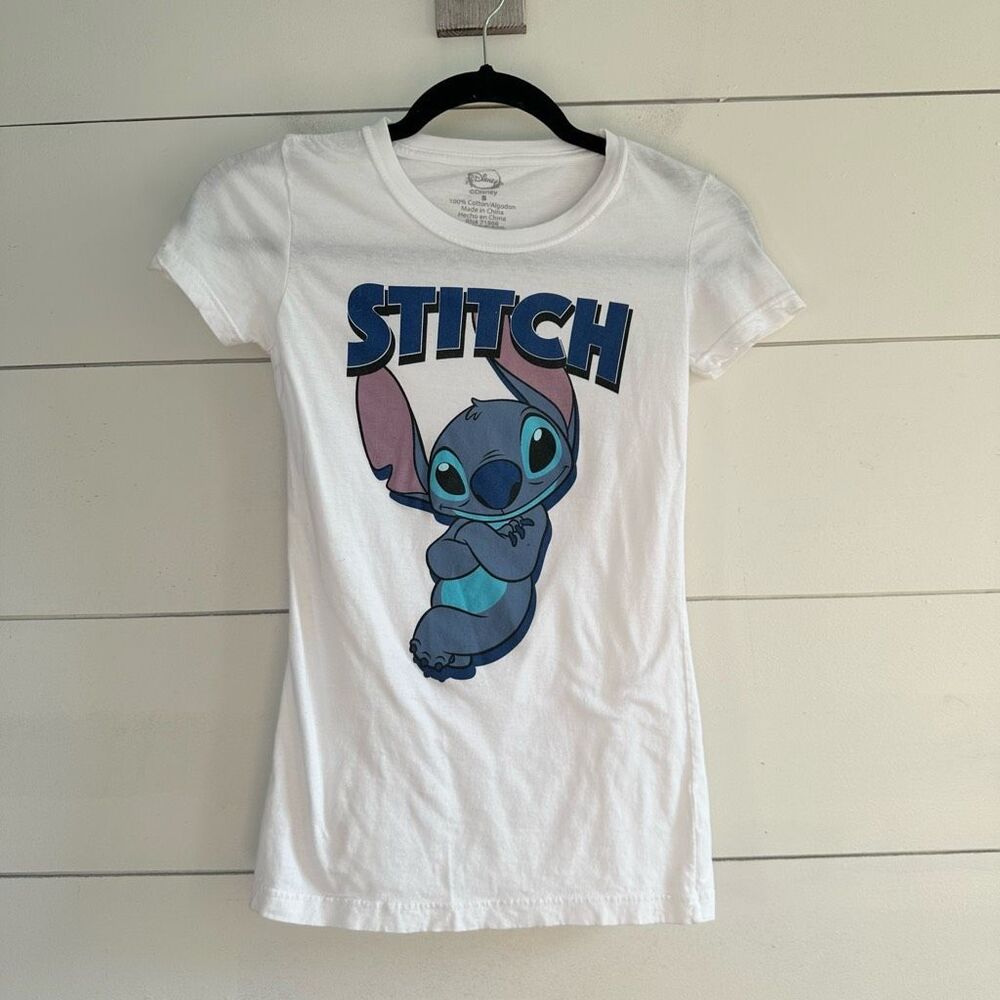 Disney Women’s Small Stitch Graphic Tee